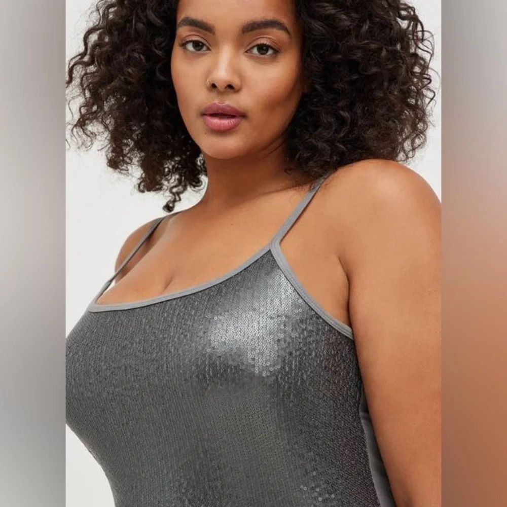 Torrid Sequin Front Foxy Cami in Green Size 1/14-16 Plus Size Fit. - Picture 10 of 12